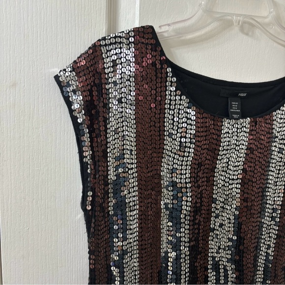 H&M Size 12 Sequins Mini Shift Dress - Picture 5 of 8